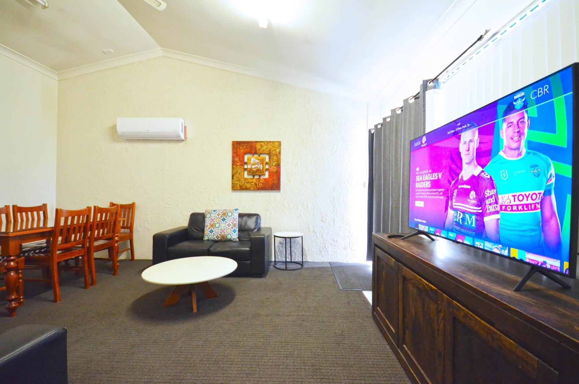 Boulevarde Motor Inn Уогга-Уогга Экстерьер фото